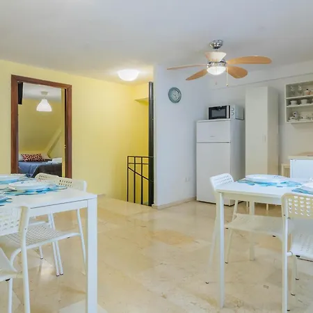 Διαμέρισμα Pergo Centro *